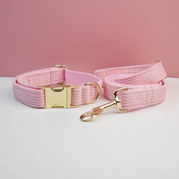 PERSONALIZZABILE - SET PETTORINA PER CANI IN VELLUTO ROSA CONFETTO A COSTE