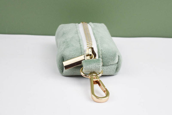PERSONALIZZABILE - SET PETTORINA PER CANI IN VELLUTO MENTA FONDO ROSA