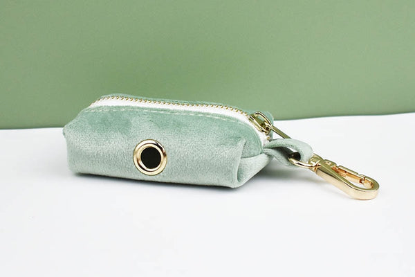 PERSONALIZZABILE - SET PETTORINA PER CANI IN VELLUTO SALVIA