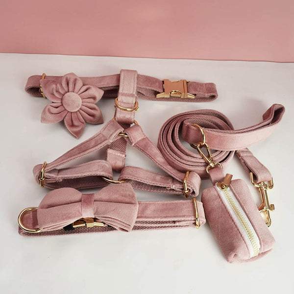 CUSTOMIZABLE - DOG HARNESS SET IN ANTIQUE PINK VELVET