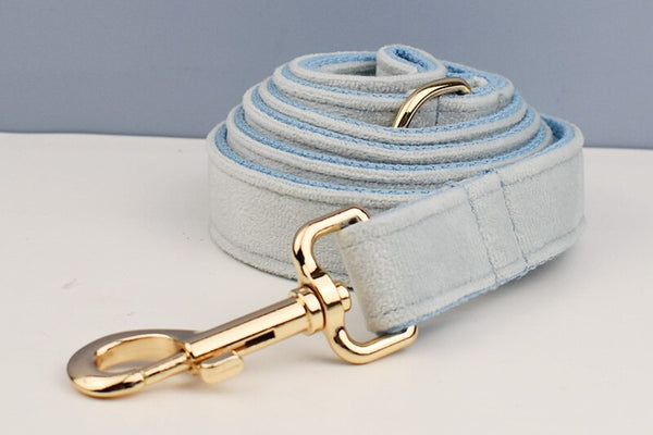 PERSONALIZZABILE - SET PETTORINA PER CANI IN VELLUTO BLU GHIACCIO