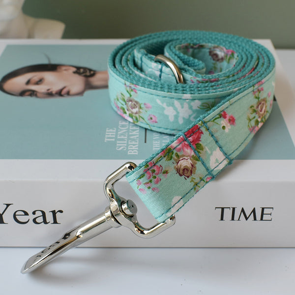 PERSONALIZZABILE - SET COLLARE PER CANI A FIORI AZZURRO