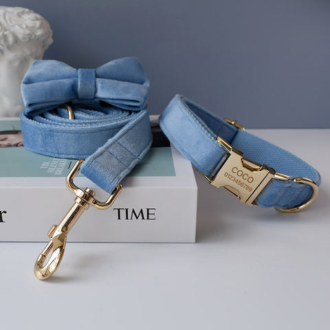 PERSONALIZZABILE - SET COLLARE PER CANI IN VELLUTO CELESTE