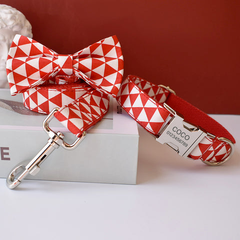 PERSONALIZZABILE - SET COLLARE PER CANI TRIANGOLI ROSSO