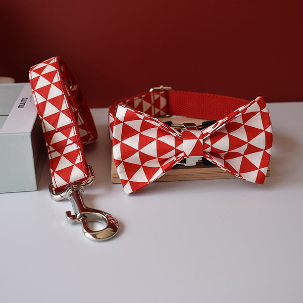PERSONALIZZABILE - SET COLLARE PER CANI TRIANGOLI ROSSO