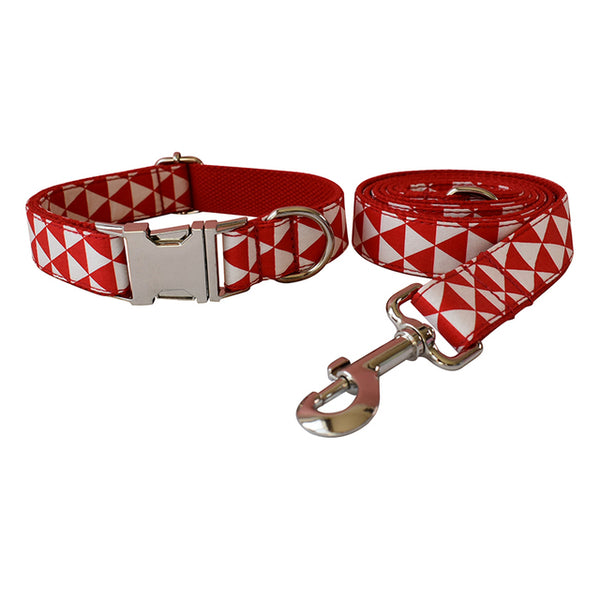 PERSONALIZZABILE - SET COLLARE PER CANI TRIANGOLI ROSSO