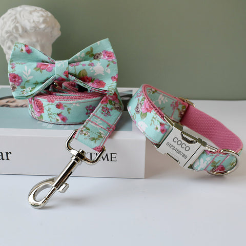 PERSONALIZZABILE - SET COLLARE PER CANI A FIORI AZZURRO E ROSA
